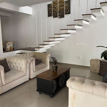 Hotel Cloud 9 Negombo Kültér fotó