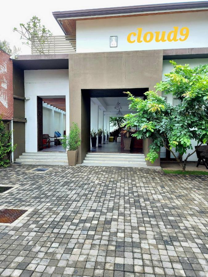 Hotel Cloud 9 Negombo Kültér fotó