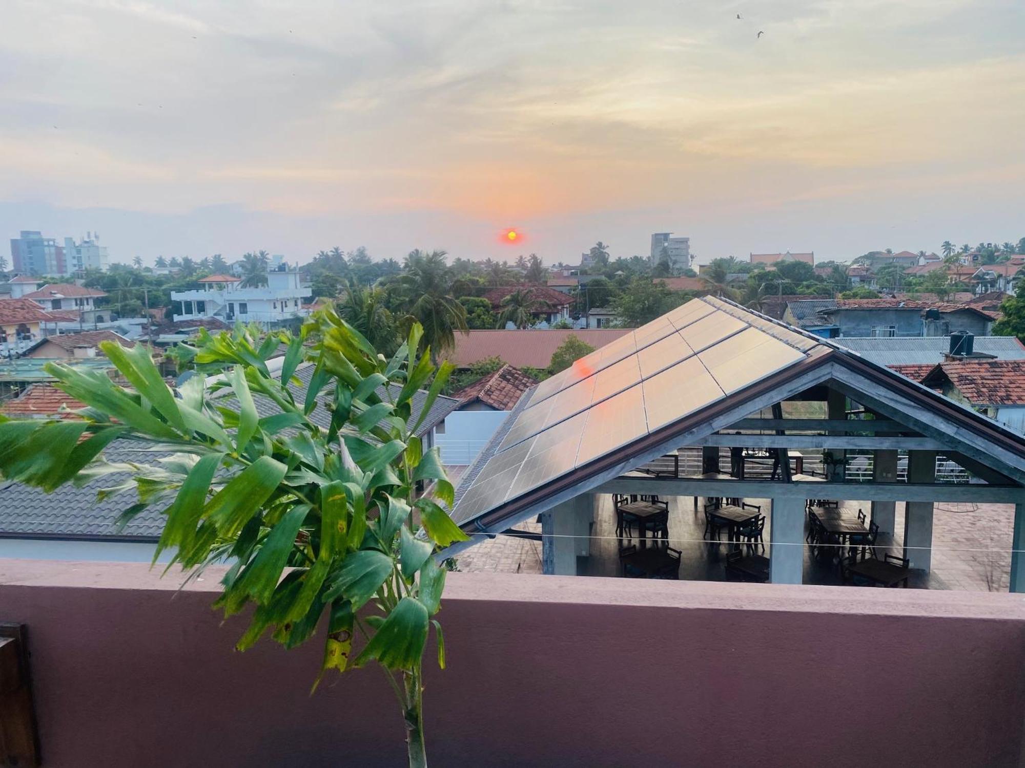 Hotel Cloud 9 Negombo Kültér fotó