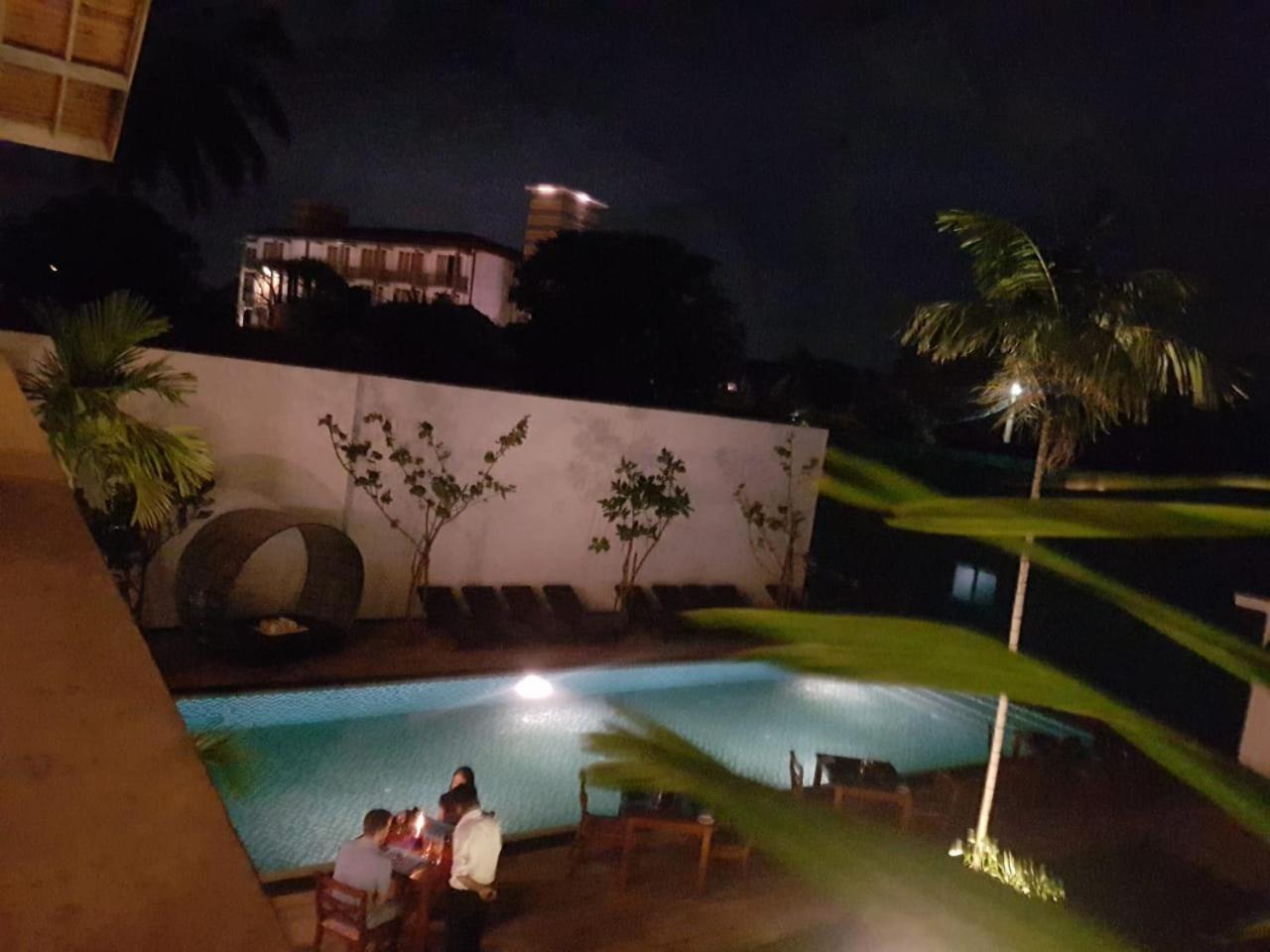 Hotel Cloud 9 Negombo Kültér fotó
